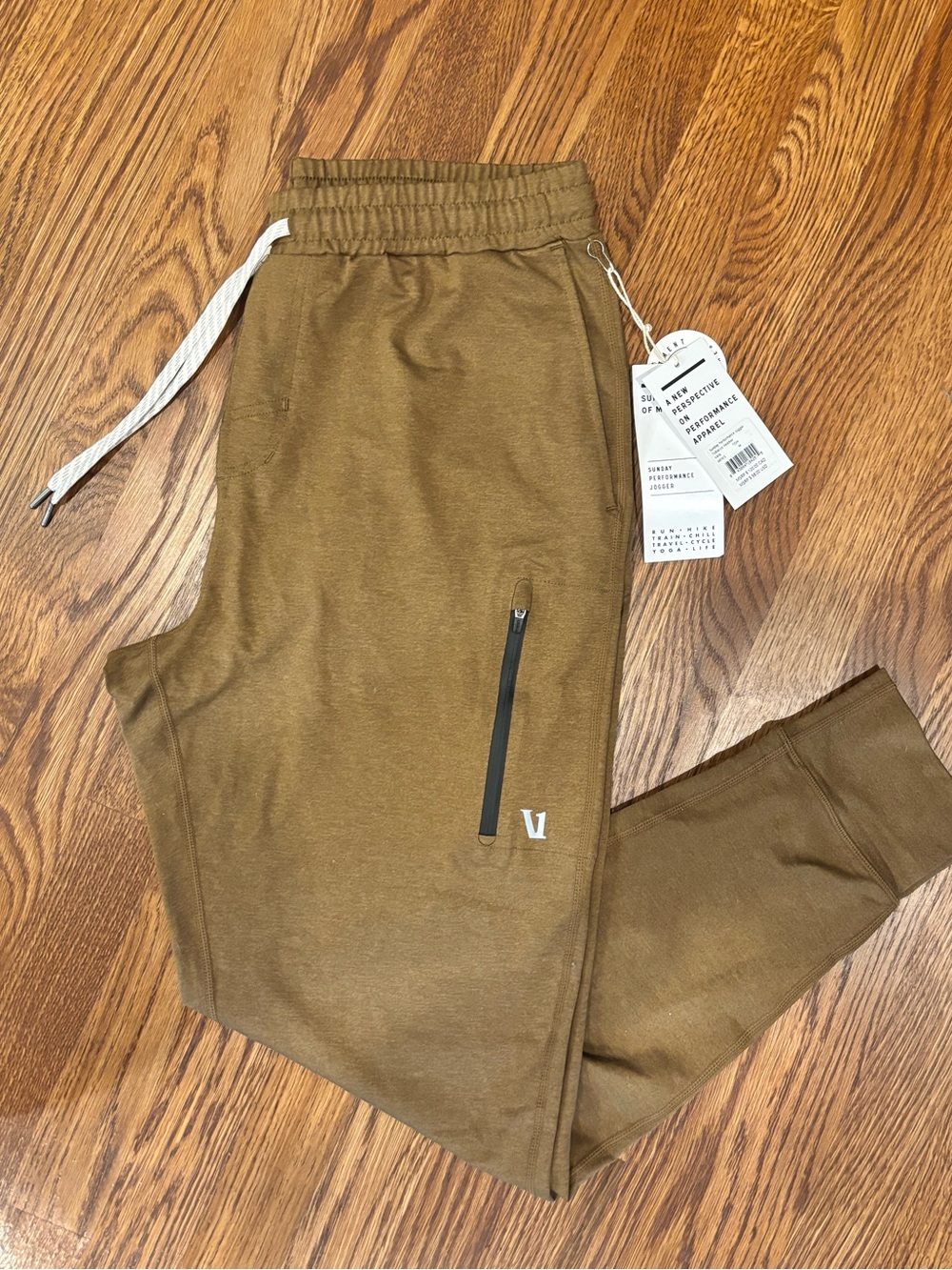 NWT Vuori Sunday Performance Jogger